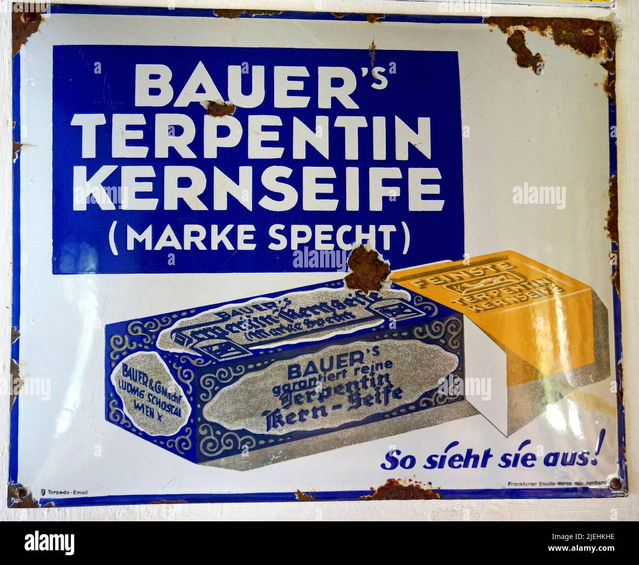 Altes Reklameschild, Blechschild, Emailleschild,  Bauer`s Terpentin Kernseife, Seifenwerbung, Stock Photo